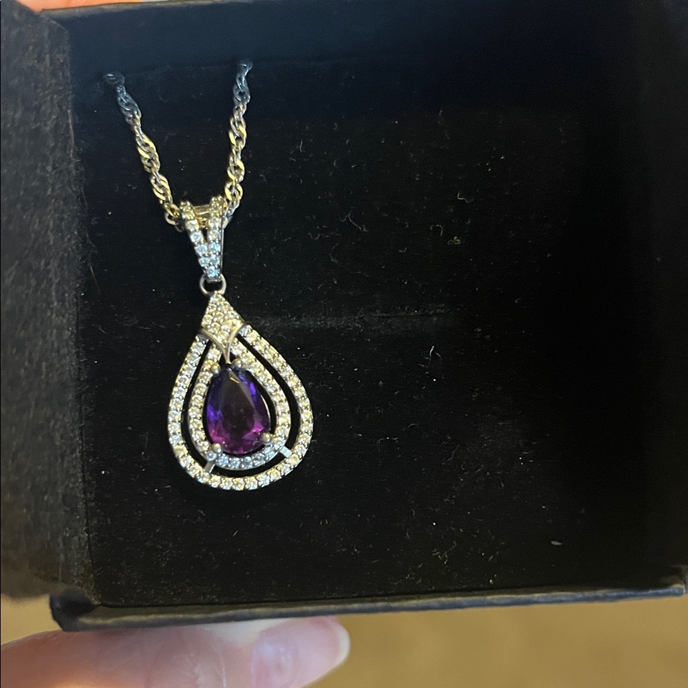 Glamorous Purple Teardrop Necklace with Silver Accents